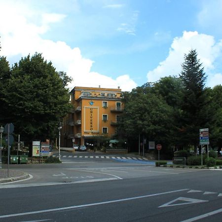 Hotel Universo Fiuggi Exterior foto